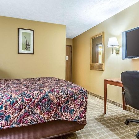 Rodeway Inn Лимон Экстерьер фото