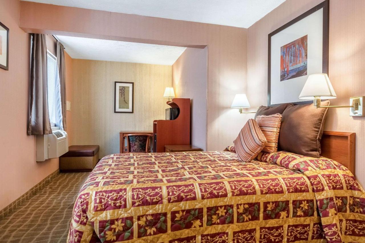 Rodeway Inn Лимон Экстерьер фото